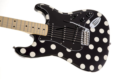 Fender Buddy Guy Standard Stratocaster, Maple Fingerboard in Polka Dot Finish