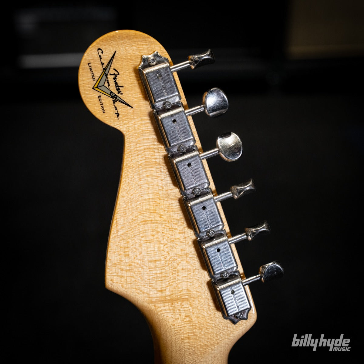 Fender Custom Shop Limited Edition 70th Anniversary 1954 Stratocaster Time Capsule Package Electric Guitar in Wide-Fade 2-Color Sunburst