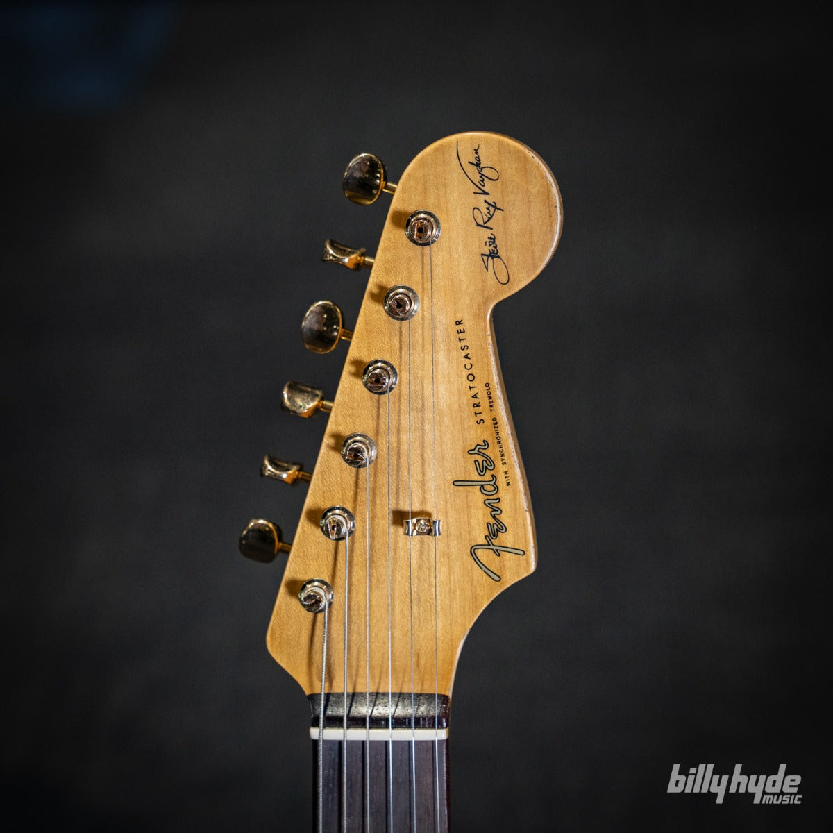 Fender Custom Shop Stevie Ray Vaughan Signature Stratocaster Relic with Closet Classic Hardware Electric Guitar in Faded 3-Color Sunburst
