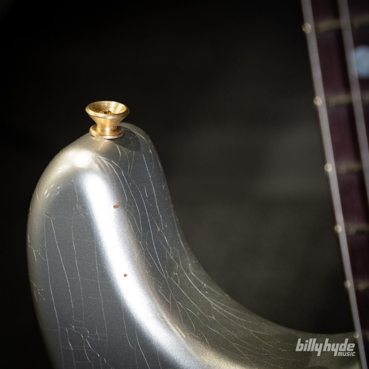 Fender Custom Shop Limited Edition 1965 Dual-Mag Stratocaster Journeyman Relic with Closet Classic Hardware Electric Guitar in Aged Inca Silver