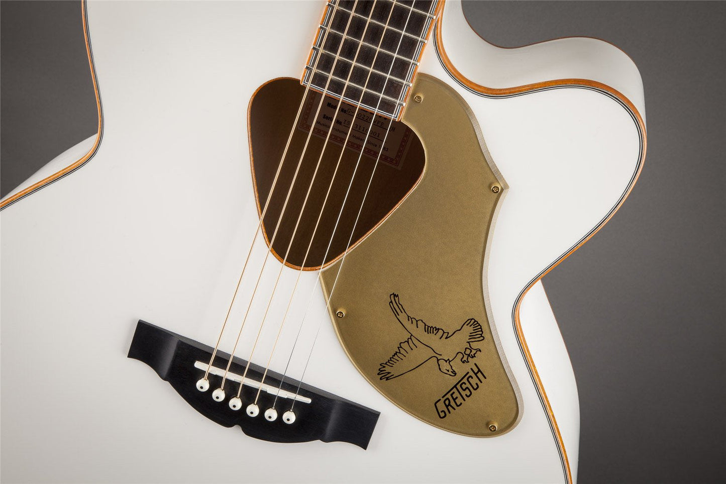 Gretsch G5022CWFE Rancher Falcon Jumbo Electric Acoustic in White