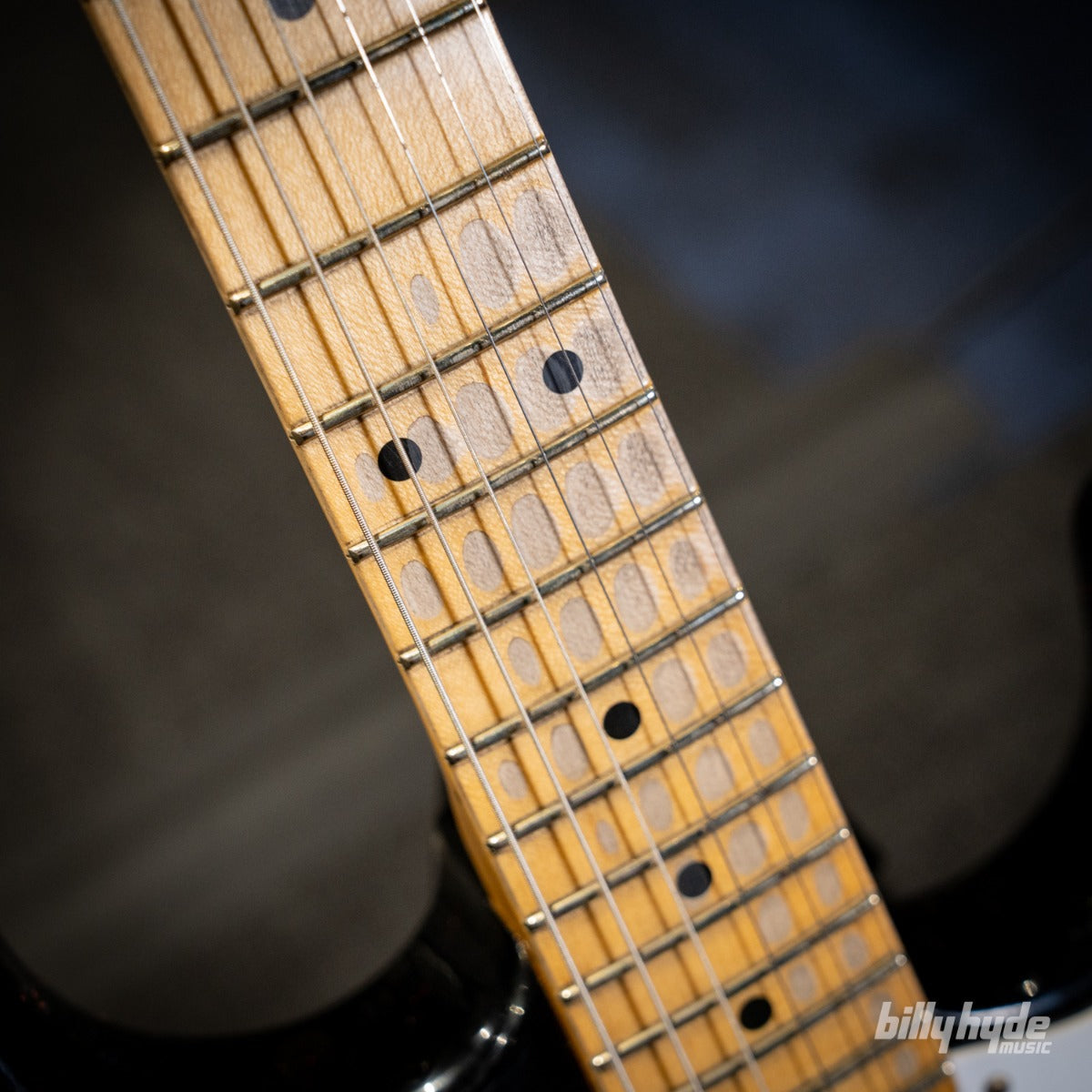 Fender Custom Shop Limited Edition 70th Anniversary 1954 Stratocaster Heavy Relic Electric Guitar in Wide-Fade 2-Color Sunburst