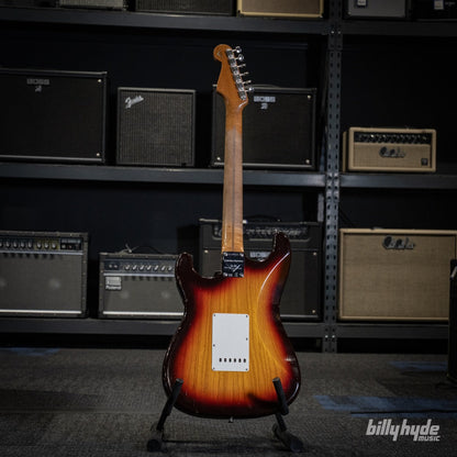 Fender Custom Shop Limited Edition '58 Stratocaster Journeyman Relic with Closet Classic Hardware Electric Guitar in Chocolate 3-Color Sunburst