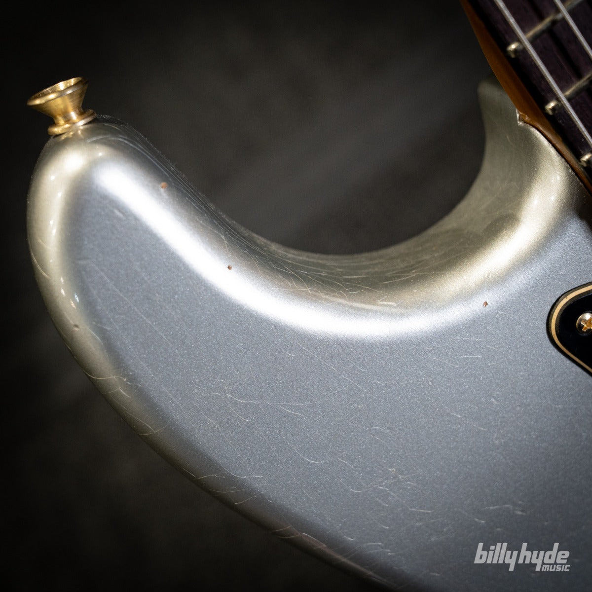 Fender Custom Shop Limited Edition 1965 Dual-Mag Stratocaster Journeyman Relic with Closet Classic Hardware Electric Guitar in Aged Inca Silver
