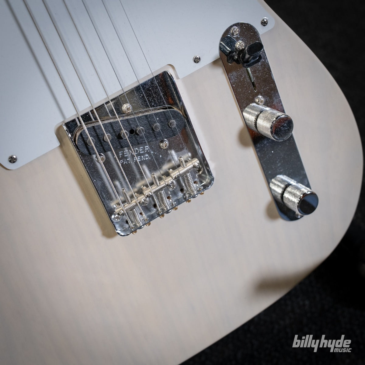 Fender Custom Shop Vintage Custom 1958 Top-Load Telecaster NOS Electric Guitar in Aged White Blonde
