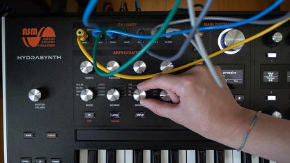 Ashun Sound Machines Hydrasynth Keyboard Synthesizer