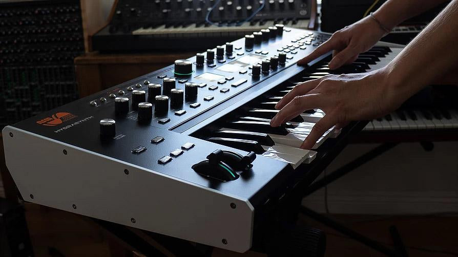 Ashun Sound Machines Hydrasynth Keyboard Synthesizer