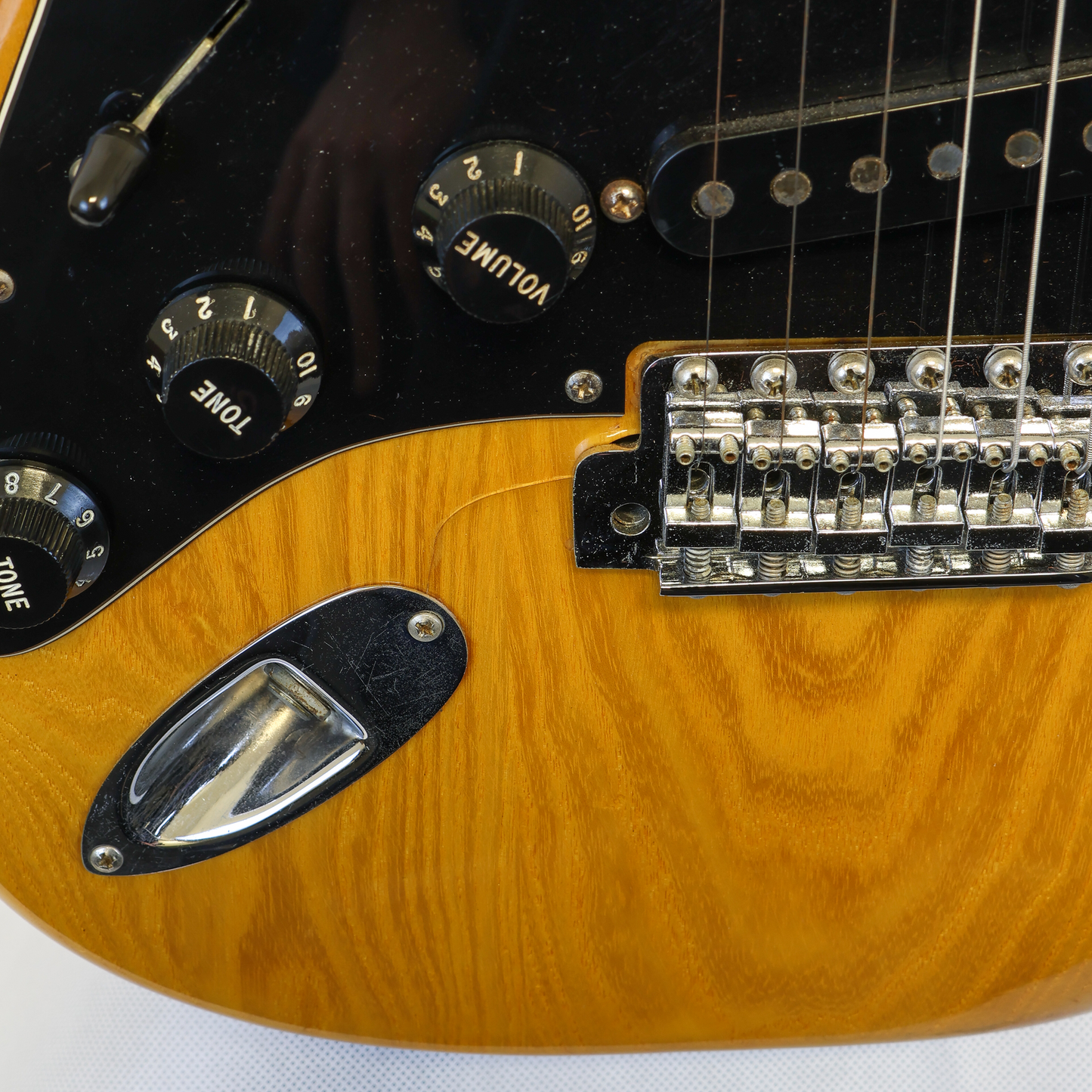 Fender Stratocaster Left-Handed, MN (1977) in Natural (Second Hand)