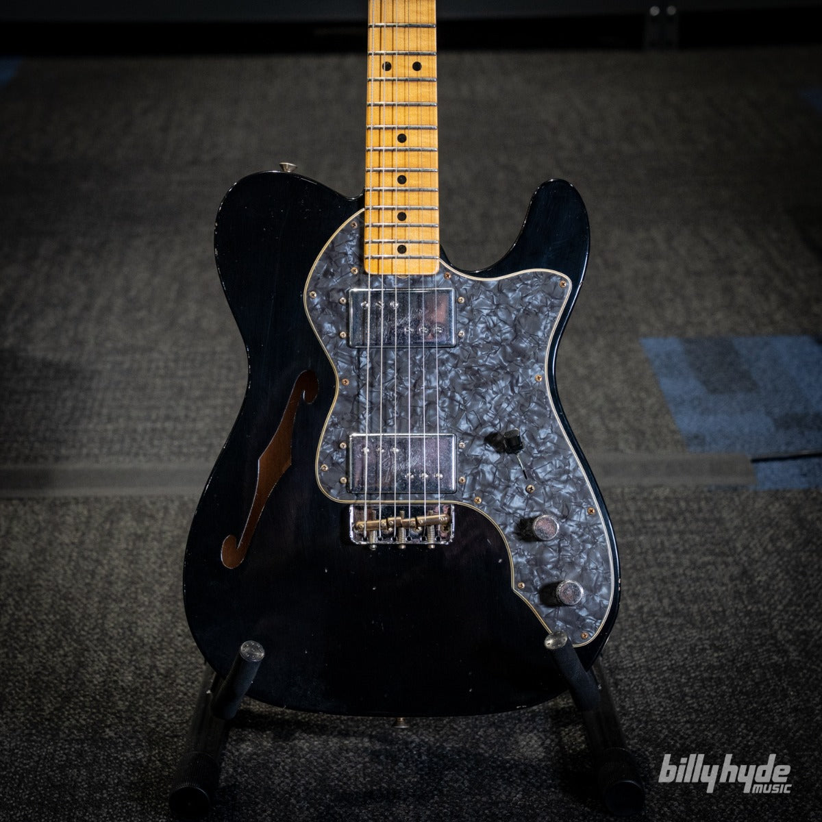 Fender Custom Shop 1970s Telecaster Thinline Journeyman in Aged Black