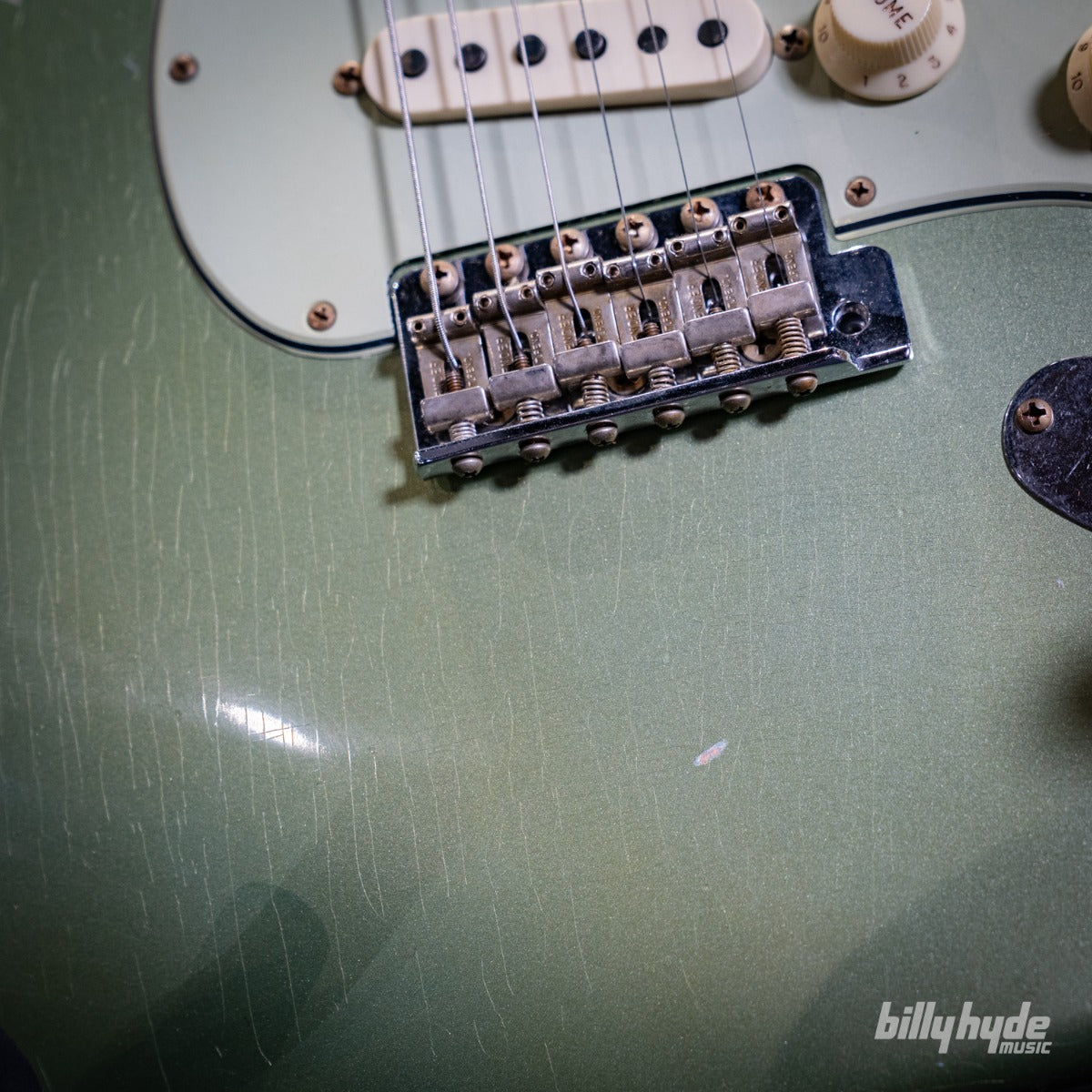 Fender Custom Shop 1959 Stratocaster Journeyman Relic Electric Guitar in Faded Aged Sage Green Metallic