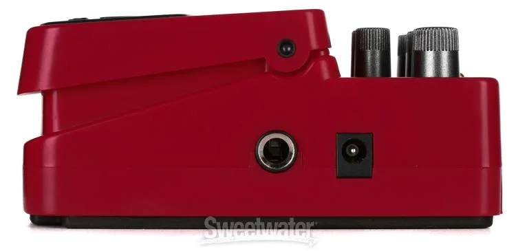 Behringer UM300 Ultra Metal Distortion Pedal