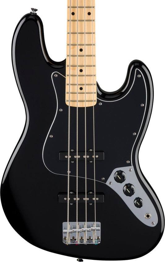 Fender Standard Jazz Bass, Maple Fingerboard, Black Pickguard in Black